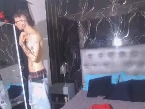 Cam4 Free Porn Cam of RyanOwenss