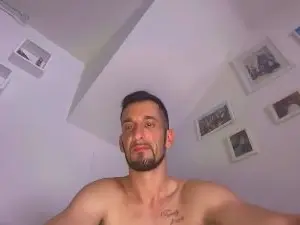Cam4 Live Sex of helios19895