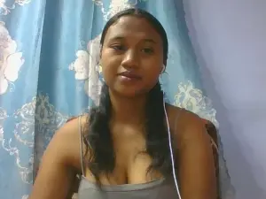 Cam4 Free Live Porn of mendrika5