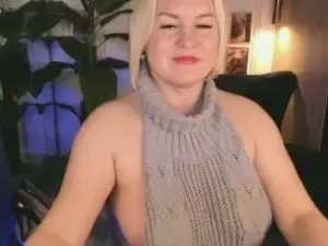 Cam4 Watch Live Sex Cams of YolandaKiss