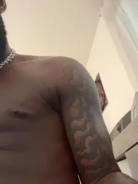 Cam4 Sex Chat of Bigblackfrenck