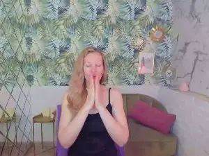 Cam4 Live Sex of NancyGentle