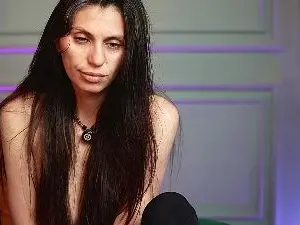 Cam4 Live Porn of LucyBook