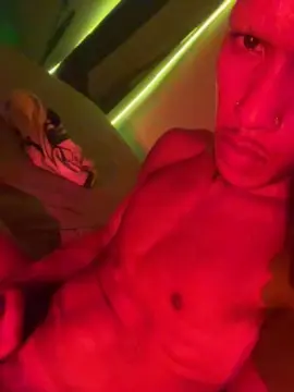 Cam4 Free Live Porn of MarlonCaravelas