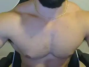 Cam4 Live Porn of CaesarTheKing