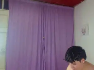 Cam4 Private Sex Chat of bruce_max