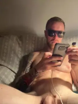 Cam4 Private Sex Chat of emanuilxxx2