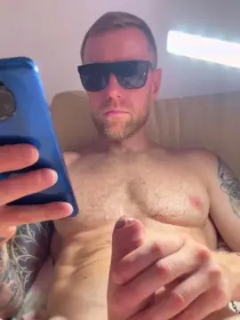 Cam4 Private Sex Chat of emanuilxxx2