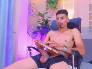 Cam4 Watch Live Sex Cams of Axel_saenzz