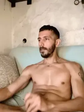 Cam4 Free Live Porn of Araboy30