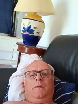 Cam4 Live Porn of charlemagne18