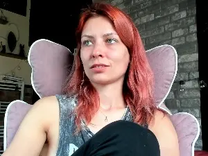 Cam4 Live Sex Cam of Karoline121