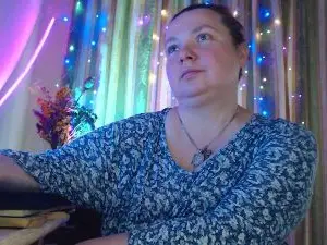 Cam4 Private Sex Chat of laraluxe