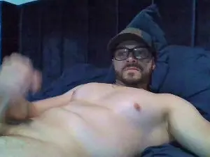 Cam4 Sex Chat of pinedagomez