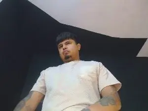 Cam4 Live Sex Cam of master_bigcock1