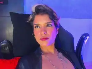 Cam4 Live Sex of orianaasaenz