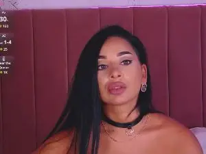 Cam4 Adult Webcam of MadyLuxx