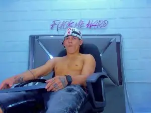 Cam4 Free Live Porn of TemptKing