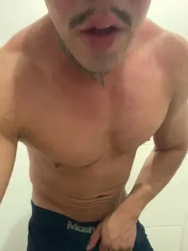 Cam4 Live Porn of Malhadosuado698