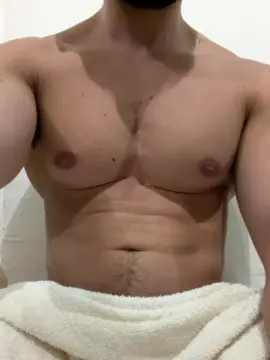 Cam4 Live Porn of FelipeGutierrez