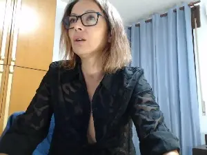 Cam4 Free Live Porn of smeralda33