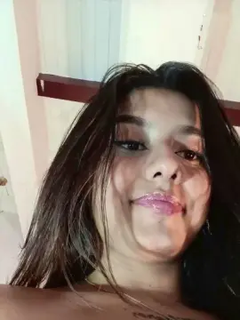 Cam4 Live Porn of Yvonne_Collins