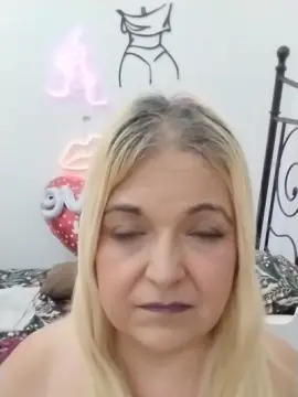 Cam4 Live Sex of MarielaRomero