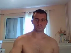 Cam4 Sex Chat of Kerzo2900