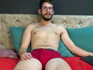 Cam4 Watch Live Sex Cams of LeonVane