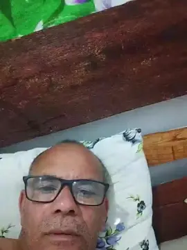 Cam4 Nude Webcam of Helinho56