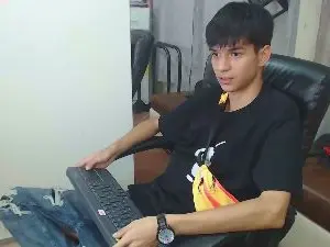 Cam4 Private Sex Chat of maxim_rod