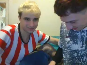 Cam4 Live Sex of Miloverboy