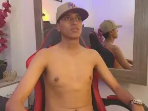 Cam4 Best Webcam of Alan_Colthon