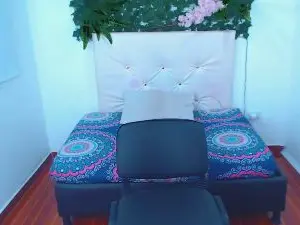 Cam4 Adult Video Chat of samy_valentina