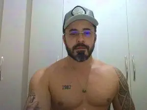 Cam4 Sex Chat of Alers87