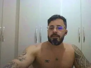 Cam4 Watch Live Sex Cams of Alers87
