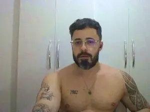 Cam4 Free Live Porn of Alers87