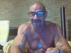Cam4 Free Porn Cam of TomiPsexy