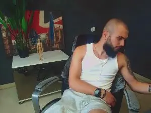 Cam4 Live Porn of OscarWills