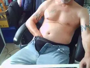 Cam4 Sex Chat of Kevinareux60