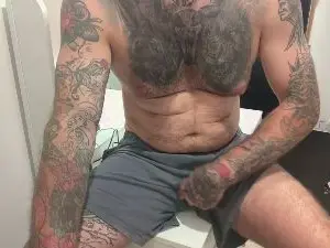 Cam4 Private Sex Chat of HandyMan1