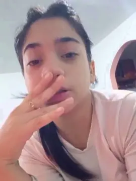 Cam4 Free Live Porn of miki584