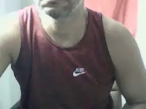 Cam4 Live Sex of Morenodiscret35