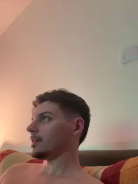 Cam4 Watch Live Sex Cams of ThomasRM98
