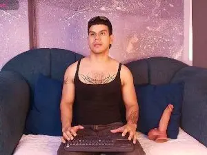 Cam4 Free Live Porn of Derek_Voss