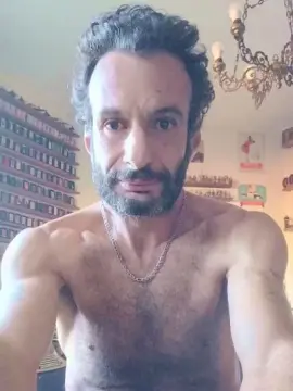 Cam4 Free Live Porn of Misterhaifa20
