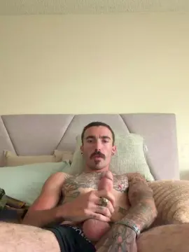 Cam4 Private Sex Chat of BigDickJohnny25