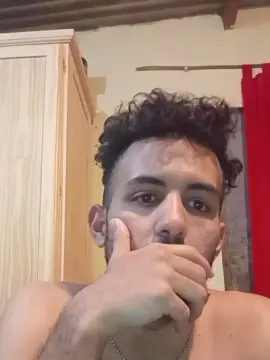 Cam4 Free Live Porn of Guas01