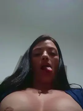 Cam4 Nude Webcam of flor229