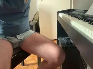 Cam4 Live Porn of hugohotbi
